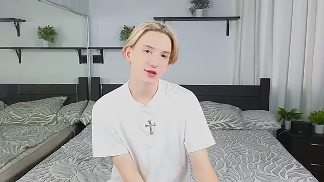 Ron Vils online show from September 17, 2025, 5:31 am