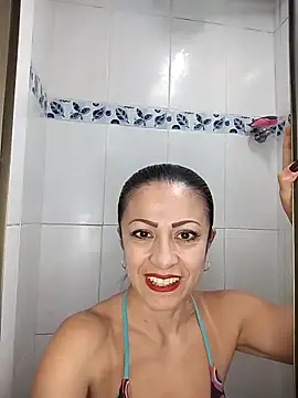 Snapshot of Venus-Wood chatting on March 16, 2025, 8:32 pm Venus-Wood online show from March 16, 2025, 8:32 pm