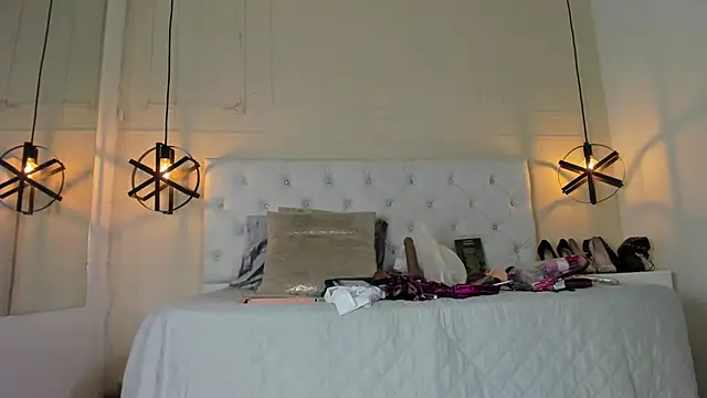 Snapshot of Slut_Milf_ chatting on January 9, 2025, 6:15 pm Slut Milf online show from January 9, 2025, 6:15 pm