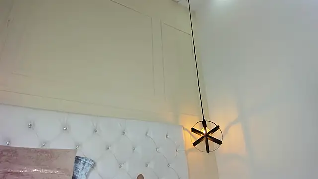 Snapshot of Slut_Milf_ chatting on January 21, 2025, 1:18 am Slut Milf online show from January 21, 2025, 1:18 am