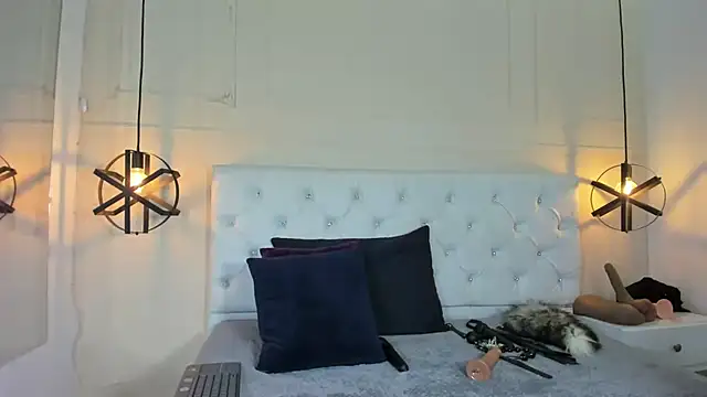 Snapshot of Slut_Milf_ chatting on February 8, 2025, 10:19 pm Slut Milf online show from February 8, 2025, 10:19 pm