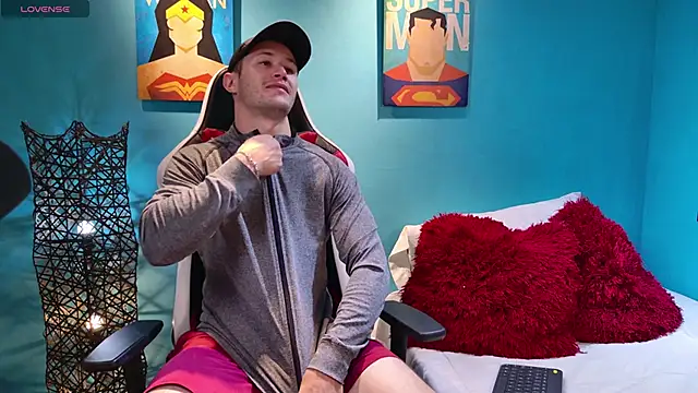 Snapshot of AxelFairchaild chatting on February 7, 2025, 12:28 pm AxelFairchaild online show from February 7, 2025, 12:28 pm