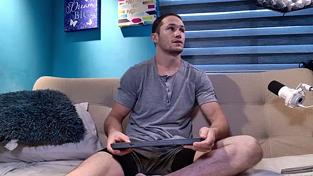 Snapshot of AxelFairchaild chatting on September 10, 2025, 1:00 pm AxelFairchaild online show from September 10, 2025, 1:00 pm