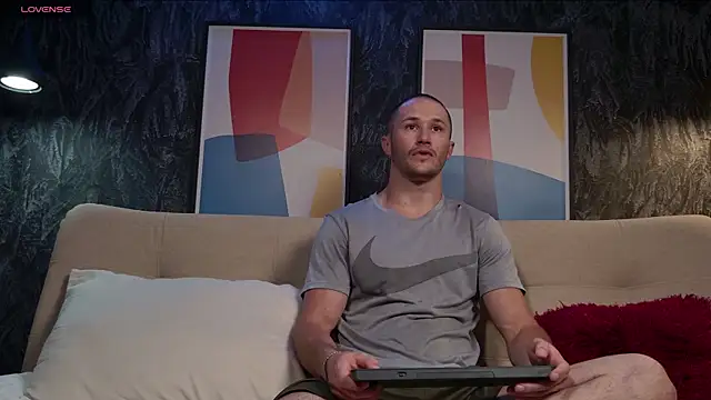 Snapshot of AxelFairchaild chatting on November 12, 2025, 1:11 pm AxelFairchaild online show from November 12, 2025, 1:11 pm