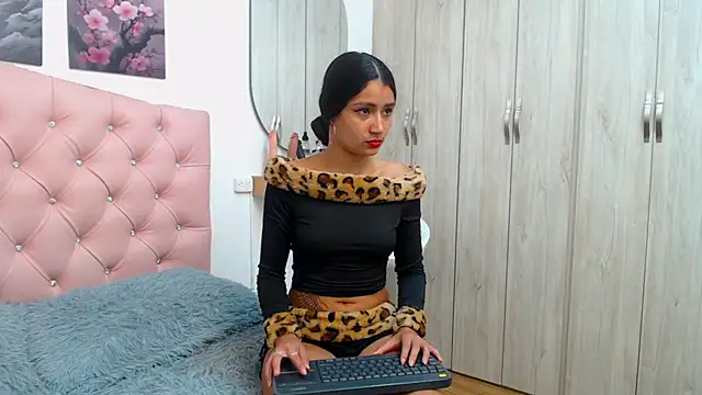 conni f00x online show from February 7, 2026, 12:42 pm