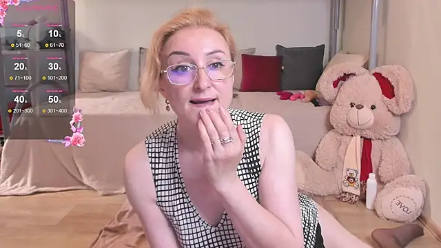 MadissonKiss online show from June 25, 2026, 5:12 am