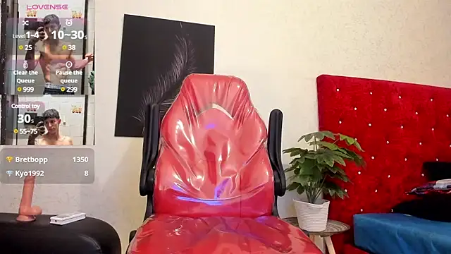 Cristopher23  online show from March 6, 2025, 11:09 pm