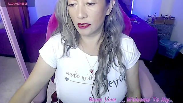 Melanyy 100 online show from November 13, 2025, 9:47 pm