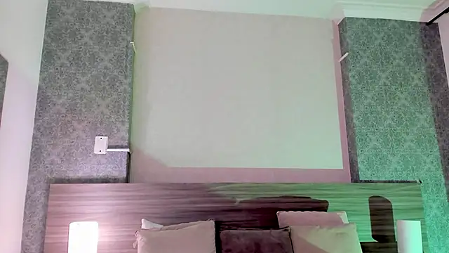 Mistyca online show from April 8, 2026, 11:10 am