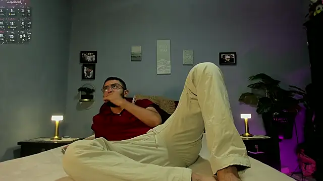 ETHAN ADAM online show from March 18, 2025, 9:52 am