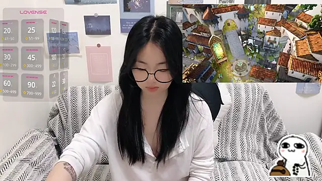 Snapshot of LiLiYbaby chatting on May 26, 2026, 6:53 am LiLiYbaby online show from May 26, 2026, 6:53 am