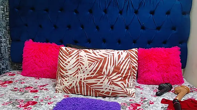 MelaninBear online show from October 1, 2025, 10:27 pm