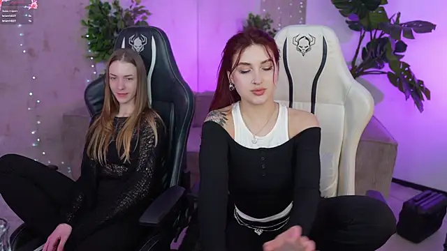 Snapshot of Magnetic_Mia_ chatting on March 2, 2025, 10:27 pm Magnetic Mia online show from March 2, 2025, 10:27 pm