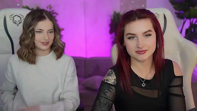 Snapshot of Magnetic_Mia_ chatting on March 12, 2025, 7:59 pm Magnetic Mia online show from March 12, 2025, 7:59 pm