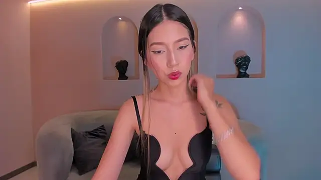 TaraLawrence online show from April 3, 2026, 4:21 am