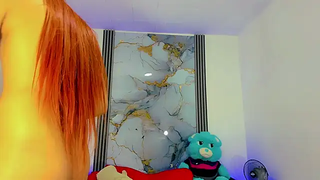 Snapshot of Hellen_moons__ chatting on March 12, 2025, 3:24 am Hellen moons online show from March 12, 2025, 3:24 am