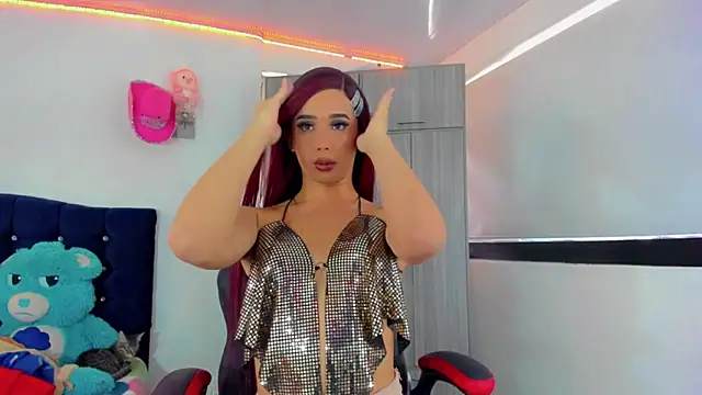 Snapshot of Hellen_moons__ chatting on October 15, 2025, 5:57 pm Hellen moons online show from October 15, 2025, 5:57 pm