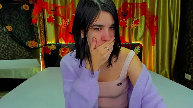  Polly Love  online show from November 2, 2025, 7:11 am