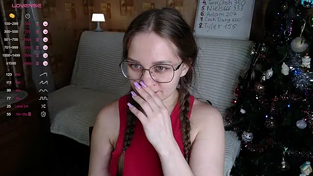 Miatiny online show from December 21, 2024, 3:09 pm