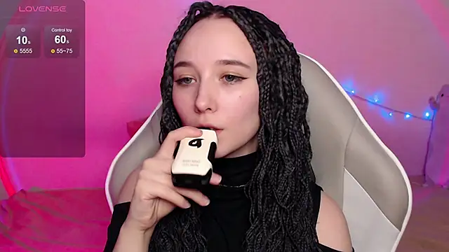 Robin yourss online show from March 21, 2025, 4:07 pm