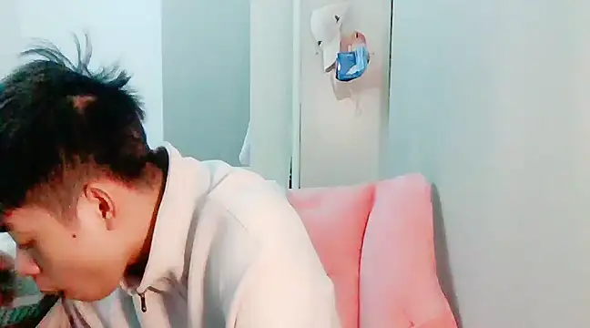 FFFFZ189 online show from December 13, 2024, 1:22 pm