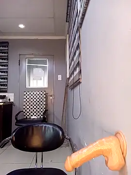 Snapshot of DickDiva1 chatting on March 16, 2025, 2:55 pm DickDiva1 online show from March 16, 2025, 2:55 pm