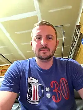 Snapshot of MrMechanic38 chatting on February 28, 2026, 12:44 am MrMechanic38 online show from February 28, 2026, 12:44 am