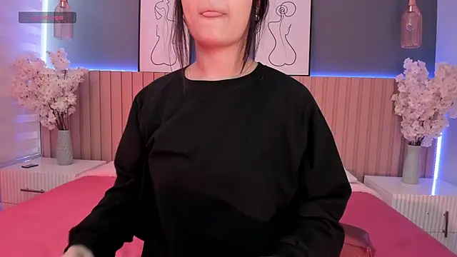 Snapshot of Megan_mooree_ chatting on February 7, 2025, 12:39 pm Megan mooree online show from February 7, 2025, 12:39 pm