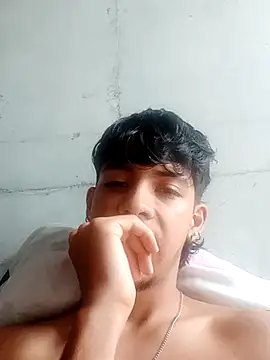 Snapshot of Elputas chatting on November 2, 2025, 5:26 pm Elputas online show from November 2, 2025, 5:26 pm