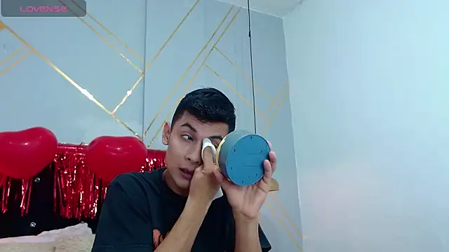 Oliver king sex online show from February 18, 2025, 5:31 pm