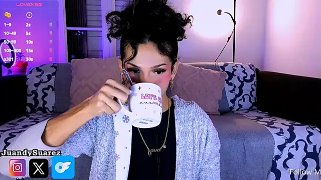 Abby bella09 online show from November 23, 2025, 6:35 am