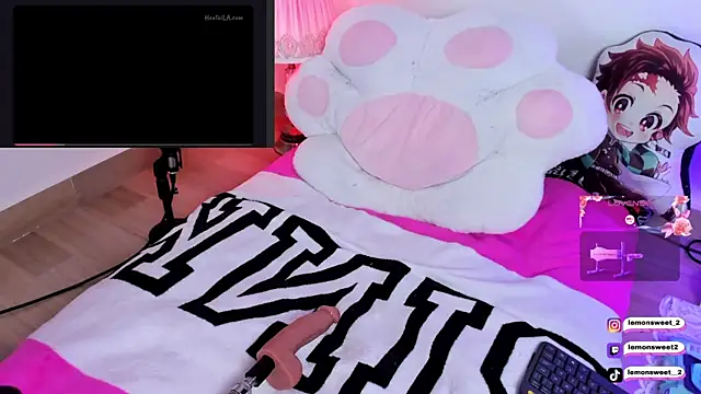 Snapshot of LemonSweet2 chatting on November 26, 2025, 1:39 am LemonSweet2 online show from November 26, 2025, 1:39 am