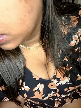 Snapshot of IndieSM chatting on February 1, 2026, 7:01 pm IndieSM online show from February 1, 2026, 7:01 pm