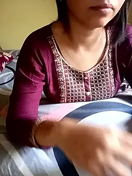 yourtamilcouple online show from March 17, 2026, 5:44 am