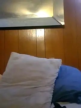 RobStrokes215 online show from December 13, 2024, 3:16 am