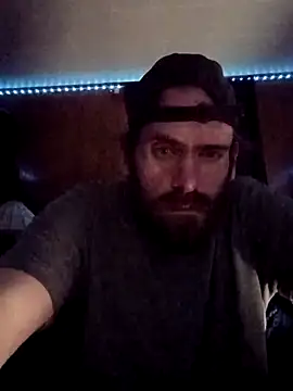 RobStrokes215 online show from December 21, 2025, 9:44 pm