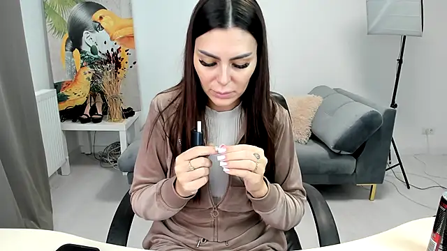 kilenyapatrice online show from December 18, 2025, 10:21 am