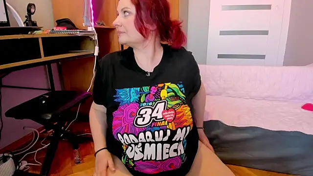 Lusttymommy online show from April 21, 2026, 4:01 pm