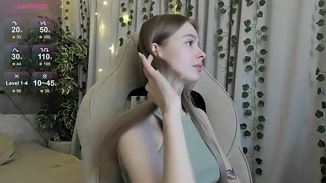 Snapshot of mell_milles chatting on December 1, 2025, 1:49 pm mell milles online show from December 1, 2025, 1:49 pm