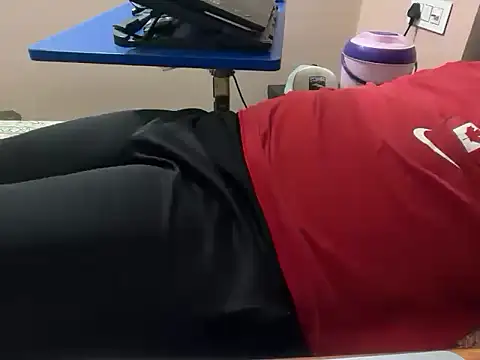 sexyboy09 online show from May 28, 2026, 8:22 am