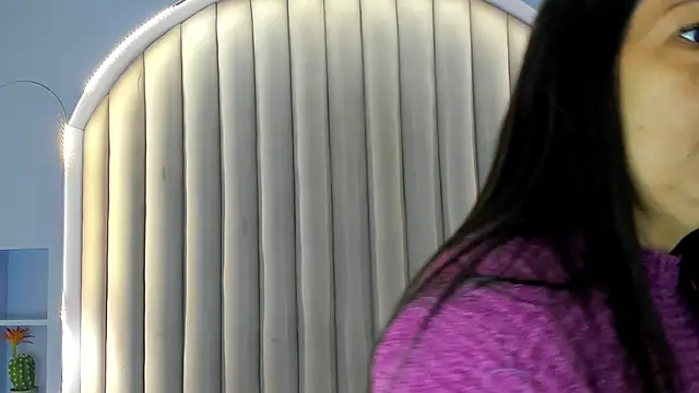 JaylaScott   online show from October 9, 2025, 11:41 am