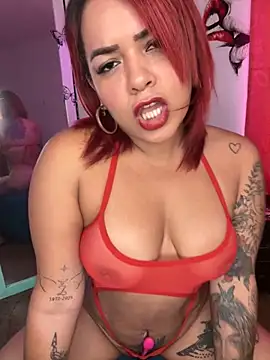 EmmaHot online show from April 1, 2026, 9:56 pm