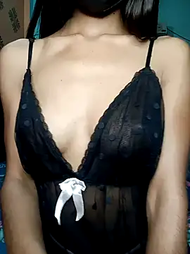 Snapshot of poojaji690 chatting on February 1, 2025, 5:28 am poojaji690 online show from February 1, 2025, 5:28 am