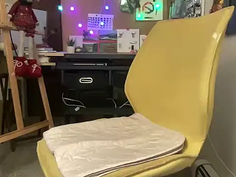 Snapshot of naughtyonbicycle chatting on November 29, 2025, 1:08 am naughtyonbicycle online show from November 29, 2025, 1:08 am