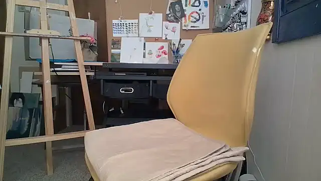 Snapshot of naughtyonbicycle chatting on February 12, 2026, 2:34 pm naughtyonbicycle online show from February 12, 2026, 2:34 pm