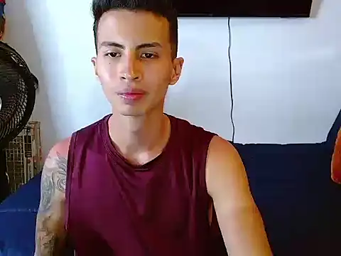 Velk hot online show from July 15, 2026, 3:17 pm
