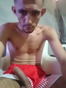 Snapshot of Treloso21 chatting on February 26, 2026, 12:15 pm Treloso21 online show from February 26, 2026, 12:15 pm