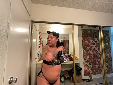 GoddessNih online show from October 17, 2025, 10:56 pm