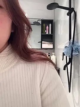 Snapshot of Aimeil chatting on January 7, 2025, 12:20 pm Aimeil online show from January 7, 2025, 12:20 pm