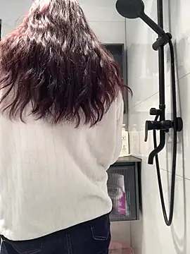 Snapshot of Aimeil chatting on January 13, 2025, 2:42 pm Aimeil online show from January 13, 2025, 2:42 pm